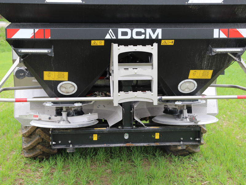 Разбрасыватель удобрений DCM M42 ISO